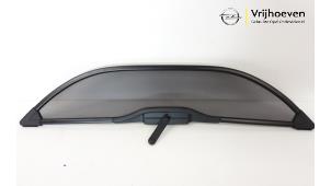 Gebruikte Windscherm Opel Tigra Twin Top 1.4 16V Prijs € 80,00 Margeregeling aangeboden door Autodemontage Vrijhoeven B.V.