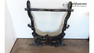 Gebruikte Subframe Opel Astra K 1.4 Turbo 16V Prijs € 200,00 Margeregeling aangeboden door Autodemontage Vrijhoeven B.V.