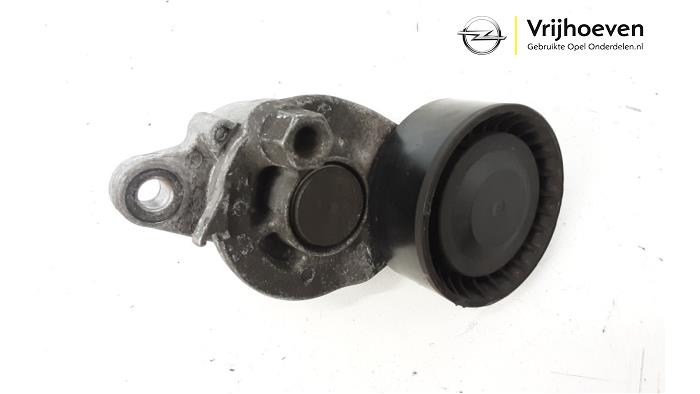 Spanner multiriem van een Opel Crossland (X) 1.5 CDTI 100 2020