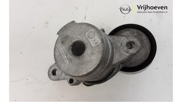 Spanner multiriem van een Opel Crossland (X) 1.5 CDTI 100 2020
