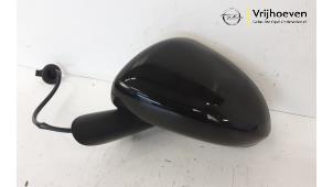 Gebruikte Buitenspiegel links Opel Corsa D 1.2 16V Prijs € 25,00 Margeregeling aangeboden door Autodemontage Vrijhoeven B.V.