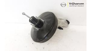 Begagnade Bromsservo Opel Corsa E 1.3 CDTi 16V ecoFLEX Pris € 150,00 Marginaltabell erbjuds av Autodemontage Vrijhoeven B.V.