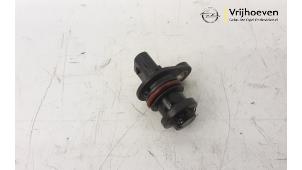 Begagnade Kamaxelsensor Opel Corsa E 1.3 CDTi 16V ecoFLEX Pris € 15,00 Marginaltabell erbjuds av Autodemontage Vrijhoeven B.V.