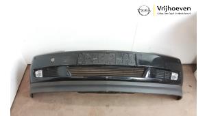 Begagnade Främre stötfångare Opel Vectra C Caravan 2.2 DIG 16V Pris € 75,00 Marginaltabell erbjuds av Autodemontage Vrijhoeven B.V.