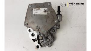 Begagnade Vakuumpump, bromsservo Opel Astra K 1.0 SIDI Turbo 12V Pris € 50,00 Marginaltabell erbjuds av Autodemontage Vrijhoeven B.V.