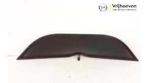 Gebruikte Windscherm Opel Tigra Twin Top 1.4 16V Prijs € 80,00 Margeregeling aangeboden door Autodemontage Vrijhoeven B.V.