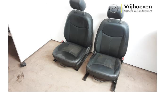 Bekleding Set (compleet) van een Opel Karl 1.0 12V 2017