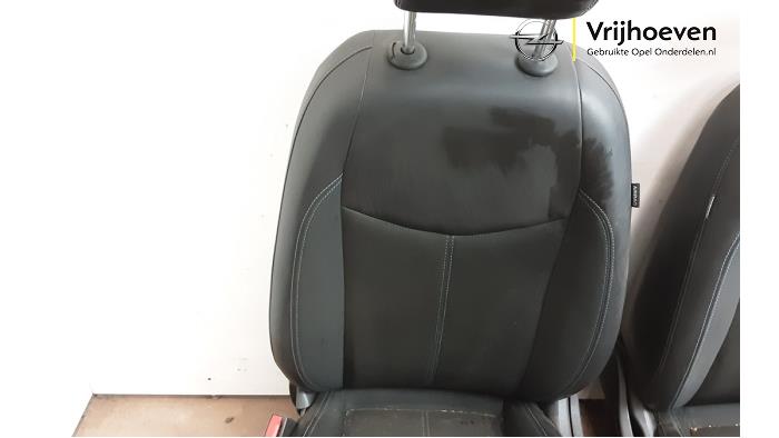 Bekleding Set (compleet) van een Opel Karl 1.0 12V 2017