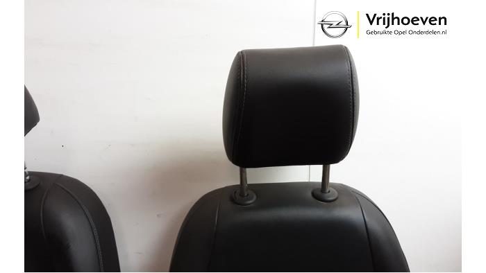 Bekleding Set (compleet) van een Opel Karl 1.0 12V 2017