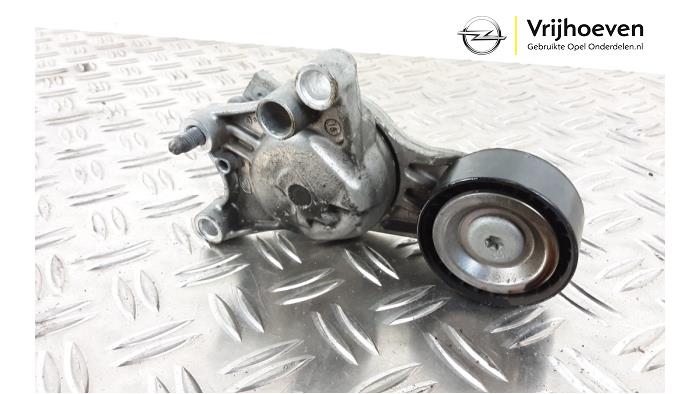 Spanner multiriem van een Vauxhall Crossland X/Crossland 1.6 CDTi 100 2017