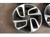Velgen set van een Opel Crossland (X) 1.2 12V 2017