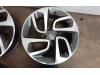 Velgen set van een Opel Crossland (X) 1.2 12V 2017