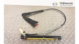 Begagnade Bältessträckare, höger Opel Corsa B (73/78/79) 1.0i 12V Pris € 25,00 Marginaltabell erbjuds av Autodemontage Vrijhoeven B.V.