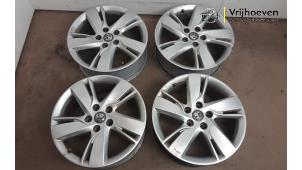 Gebrauchte Felgen Set Opel Astra J (PC6/PD6/PE6/PF6) 1.6 Turbo 16V Preis € 150,00 Margenregelung angeboten von Autodemontage Vrijhoeven B.V.