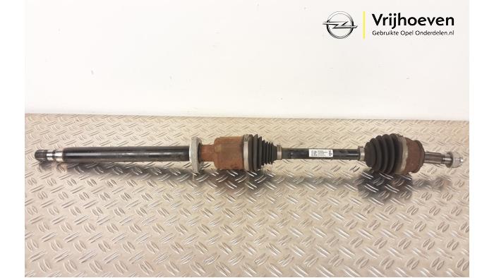 Drivaxel, höger fram från en Opel Mokka X 1.4 Turbo 16V 2018