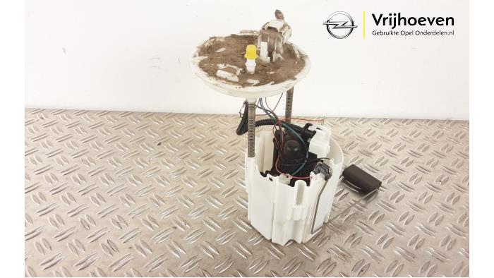 Brandstofpomp Elektrisch van een Opel Insignia 1.8 16V Ecotec 2009