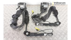 Begagnade Set med bältessträckare Opel Astra J Sports Tourer (PD8/PE8/PF8) 1.6 CDTI 16V Pris € 200,00 Marginaltabell erbjuds av Autodemontage Vrijhoeven B.V.