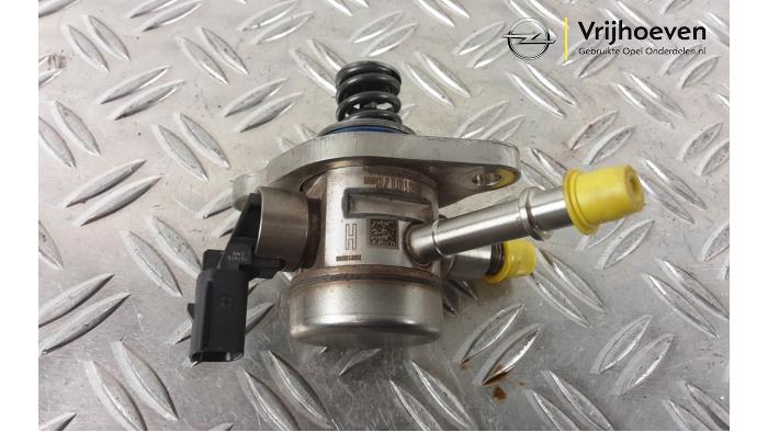 Brandstofpomp Mechanisch van een Opel Astra K Sports Tourer 1.2 Turbo 12V 2020