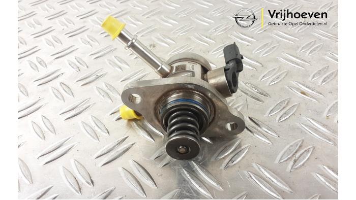 Brandstofpomp Mechanisch van een Opel Astra K Sports Tourer 1.2 Turbo 12V 2020