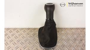 Gebruikte Pookknop Opel Corsa E 1.3 CDTi 16V ecoFLEX Prijs € 50,00 Margeregeling aangeboden door Autodemontage Vrijhoeven B.V.