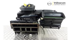 Begagnade Värmarhus Opel Meriva 1.4 16V Ecotec Pris € 200,00 Inklusive moms erbjuds av Autodemontage Vrijhoeven B.V.