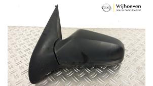 Gebruikte Buitenspiegel links Opel Astra H (L48) 1.6 16V Twinport Prijs € 65,00 Margeregeling aangeboden door Autodemontage Vrijhoeven B.V.