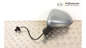 Gebruikte Buitenspiegel links Opel Corsa D 1.2 16V Prijs € 25,00 Margeregeling aangeboden door Autodemontage Vrijhoeven B.V.