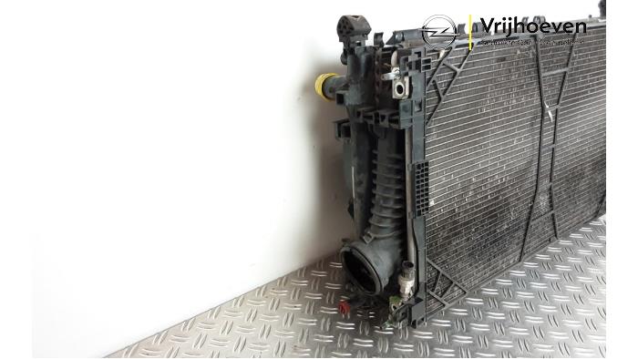 Koelerset van een Opel Insignia Sports Tourer 2.0 Turbo 16V Ecotec 2009