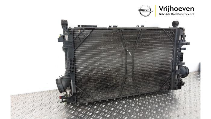 Koelerset van een Opel Insignia Sports Tourer 2.0 Turbo 16V Ecotec 2009