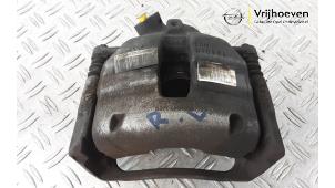 Gebruikte Remklauw (Tang) rechts-voor Opel Combo Cargo 1.6 CDTI 75 Prijs € 50,00 Inclusief btw aangeboden door Autodemontage Vrijhoeven B.V.