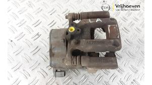 Gebruikte Remklauw (Tang) links-achter Opel Grandland (X) 1.6 CDTi 120 Prijs € 40,00 Margeregeling aangeboden door Autodemontage Vrijhoeven B.V.