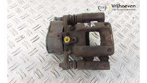 Gebruikte Remklauw (Tang) rechts-achter Opel Grandland (X) 1.6 CDTi 120 Prijs € 40,00 Margeregeling aangeboden door Autodemontage Vrijhoeven B.V.