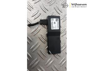 Gebruikte Centrale Deurvergrendelings Module Opel Insignia Sports Tourer 2.0 CDTI 16V 130 ecoFLEX Prijs € 20,00 Margeregeling aangeboden door Autodemontage Vrijhoeven B.V.