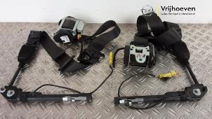 Gebruikte Gordelspanner Set Opel Zafira Tourer (P12) 2.0 CDTI 16V 165 Ecotec Prijs € 200,00 Margeregeling aangeboden door Autodemontage Vrijhoeven B.V.