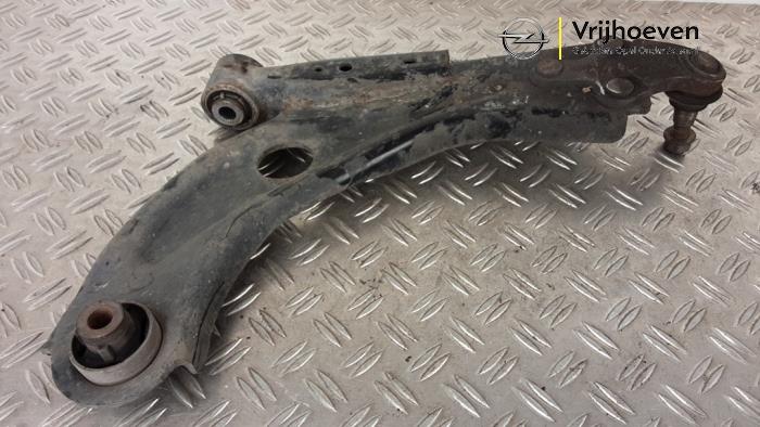 Brazo portante izquierda delante de un Opel Grandland (X) 1.2 Turbo 12V 2019