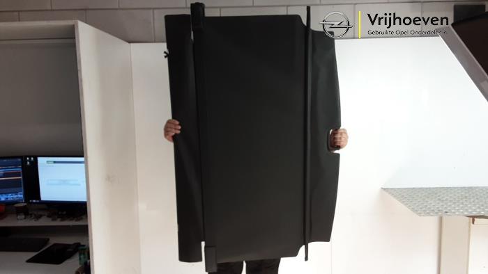 Dekzeil Bagageruimte van een Opel Astra H SW (L35) 1.7 CDTi 16V 2008