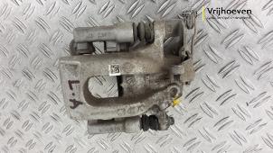 Begagnade Bakre bromsok, vänster Opel Corsa F (UB/UH/UP) 1.2 Turbo 12V 100 Pris € 50,00 Marginaltabell erbjuds av Autodemontage Vrijhoeven B.V.