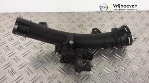 Gebruikte Intercooler Buis Opel Grandland (X) 1.2 Turbo 12V Prijs € 40,00 Margeregeling aangeboden door Autodemontage Vrijhoeven B.V.