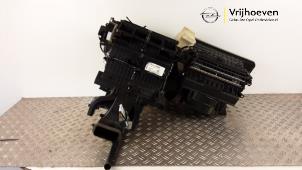 Gebruikte Kachelhuis Opel Insignia Sports Tourer 2.0 GSi Turbo 16V 4x4 Prijs € 550,00 Margeregeling aangeboden door Autodemontage Vrijhoeven B.V.