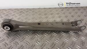 Gebruikte Draagarm links-achter Opel Insignia Sports Tourer 2.0 GSi Turbo 16V 4x4 Prijs € 75,00 Margeregeling aangeboden door Autodemontage Vrijhoeven B.V.