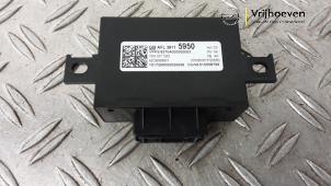 Gebruikte Verlichtings Module Opel Insignia Sports Tourer 2.0 GSi Turbo 16V 4x4 Prijs € 80,00 Margeregeling aangeboden door Autodemontage Vrijhoeven B.V.