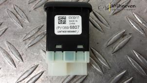 Begagnade AUX/USB-anslutning Opel Karl 1.0 12V Pris € 20,00 Marginaltabell erbjuds av Autodemontage Vrijhoeven B.V.