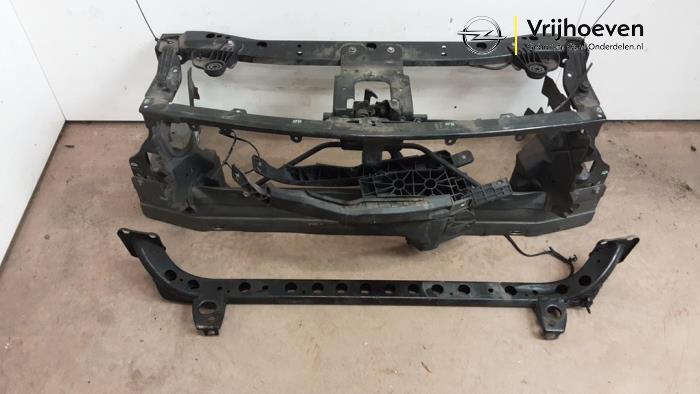 Front från en Opel Insignia Sports Tourer 1.6 CDTI 16V 136 2018