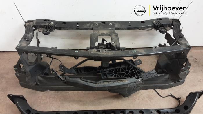 Front från en Opel Insignia Sports Tourer 1.6 CDTI 16V 136 2018