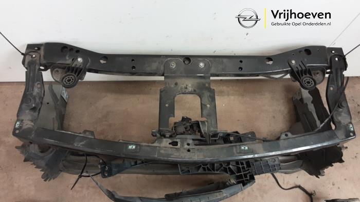 Front från en Opel Insignia Sports Tourer 1.6 CDTI 16V 136 2018