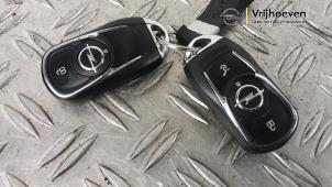 Gebruikte Sleutel Opel Insignia Sports Tourer 1.6 CDTI 16V 136 Prijs € 50,00 Margeregeling aangeboden door Autodemontage Vrijhoeven B.V.