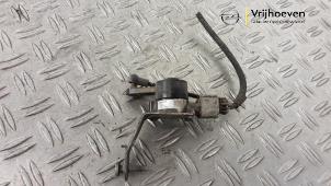 Gebruikte Xenon hoogteregelaar Opel Insignia Sports Tourer 1.6 CDTI 16V 136 Prijs € 35,00 Margeregeling aangeboden door Autodemontage Vrijhoeven B.V.