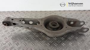 Gebruikte Draagarm onder links-achter Opel Insignia Sports Tourer 1.6 CDTI 16V 136 Prijs € 40,00 Margeregeling aangeboden door Autodemontage Vrijhoeven B.V.