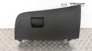 Gebruikte Dashboardkastje Opel Insignia Sports Tourer 1.6 CDTI 16V 136 Prijs € 50,00 Margeregeling aangeboden door Autodemontage Vrijhoeven B.V.