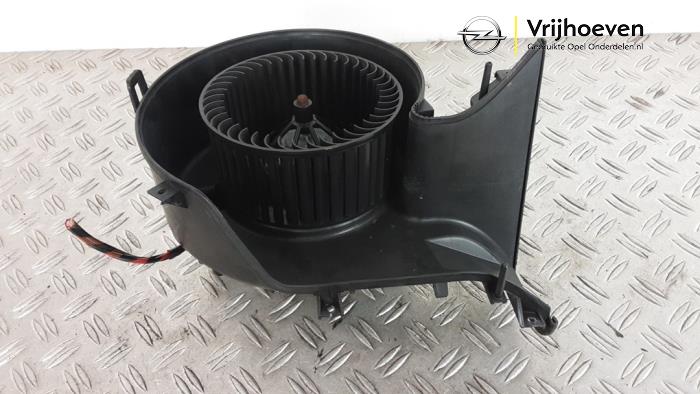 Kachel Ventilatiemotor van een Opel Vectra C 1.8 16V 2003